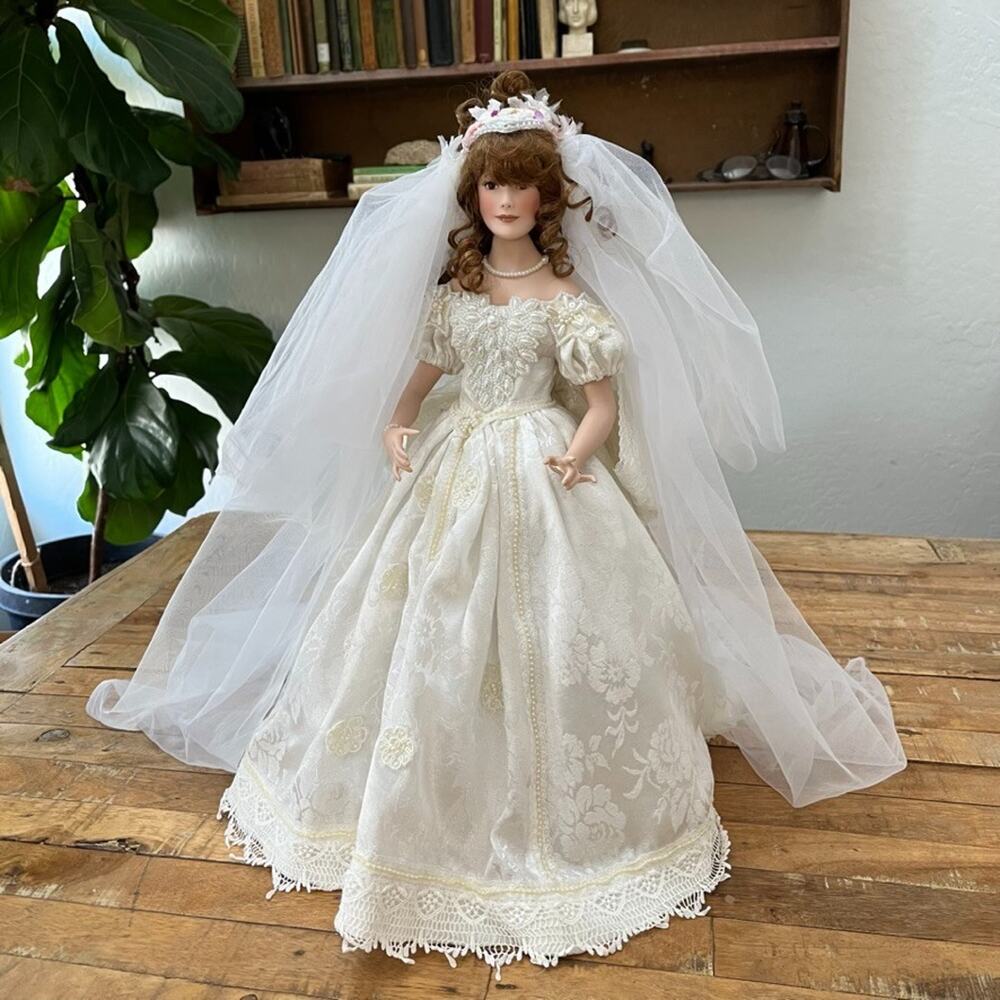 1999 Paradise Galleries Porcelain Bride Lily Doll By Patricia Rose TC N237 18.5"